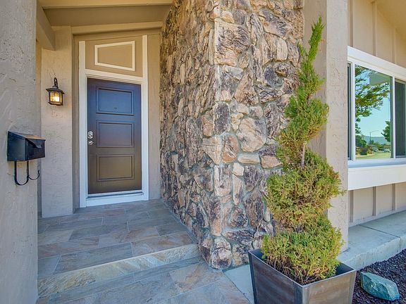 3rd image of 1560 Ilikai Ave