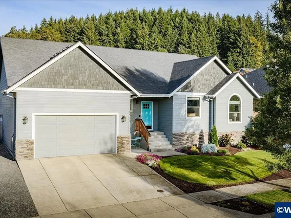 1539 Lakeview Dr, Silverton, OR 97381
