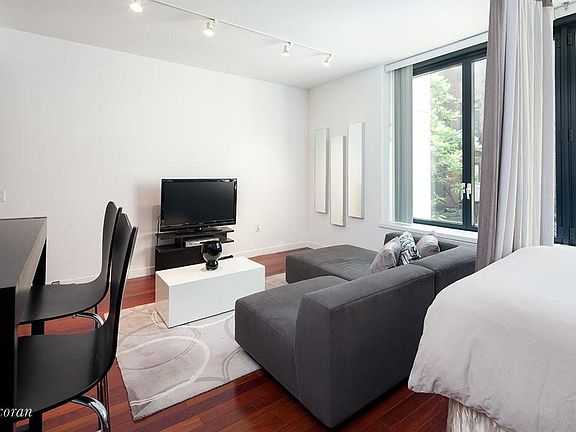 3rd image of 50 W 15th St APT 3A