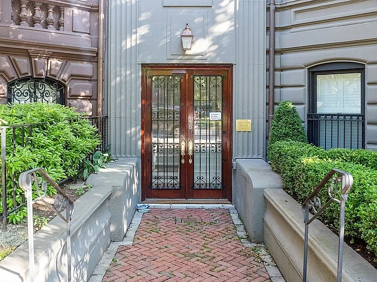 48 Commonwealth Ave #1B — Photo 2