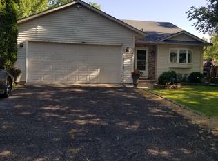 6546 Upper 22nd St N, Oakdale, MN 55128