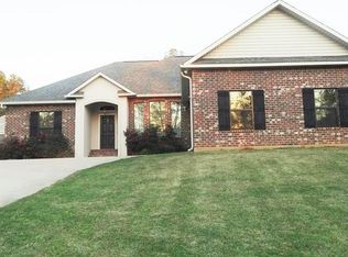 202 Chloe Rd, Pineville, LA 71360