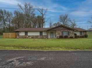 38 Oak St, Hector, AR 72843