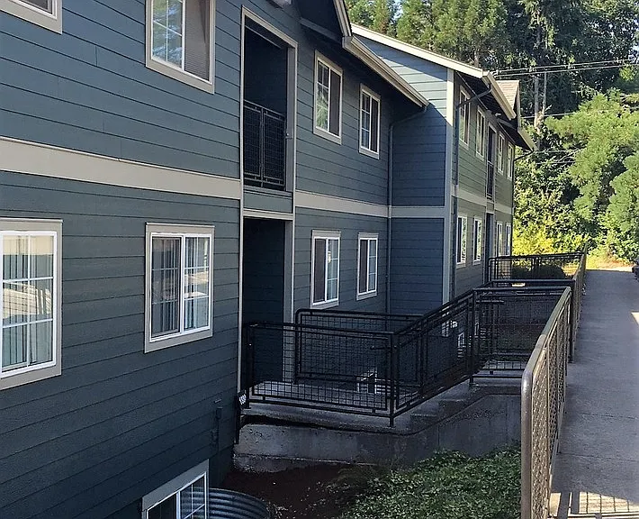 Vista Pointe Apartments in South Salem Oregon Comfortable Living Near Shopping and I5 — Photo 22