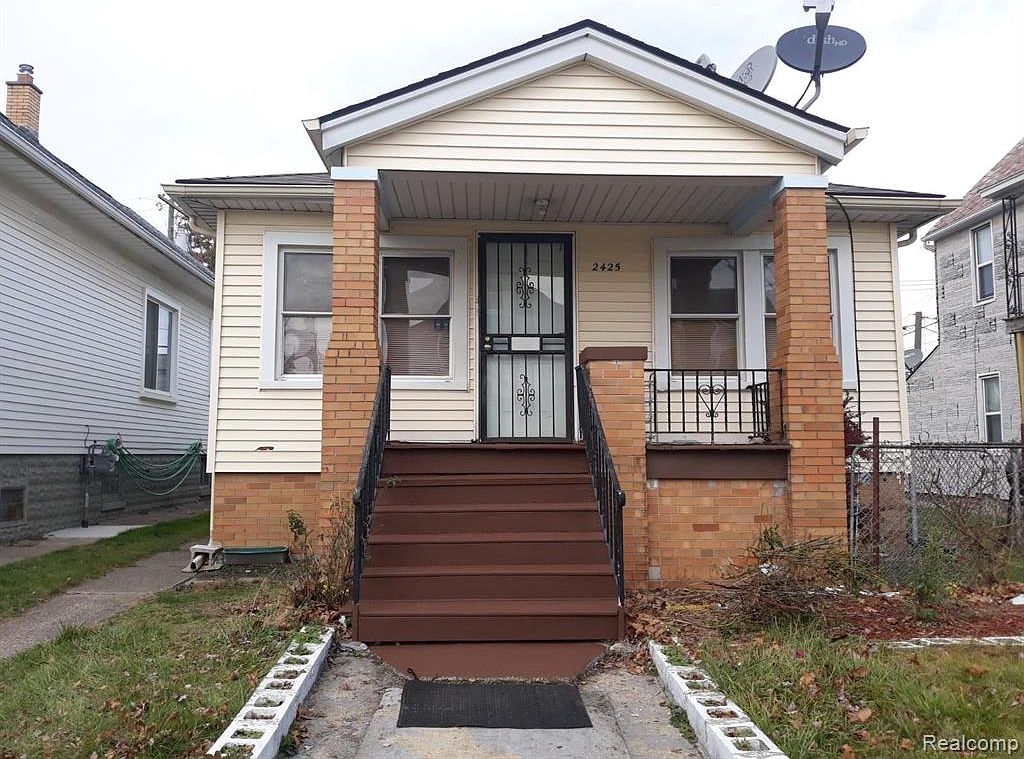 2425 Botsford St, Hamtramck, MI 48212 Zillow