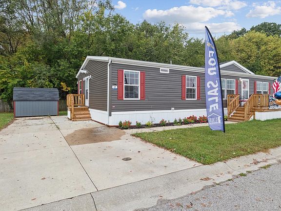 Exterior Image-1-Adventure 15 Forest Creek