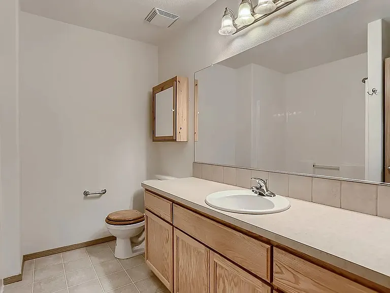 19973 Kendall Ln — Photo 20