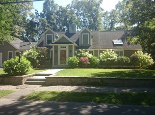 88 Craftsland Rd, Brookline, MA 02467