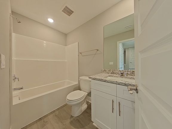 2-web-or-mls-10 Bathroom-2_04062026