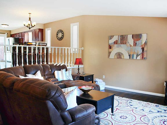 2nd image of 1032 Thornberry Ct