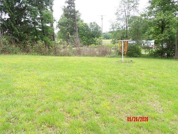 3rd image of 2037 Alexander Rd