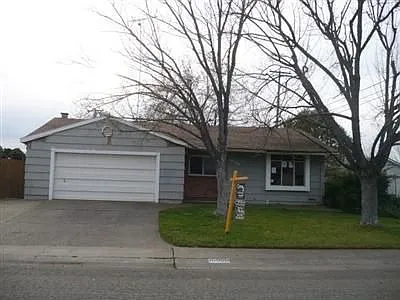 10060 Terrier Way photo 1