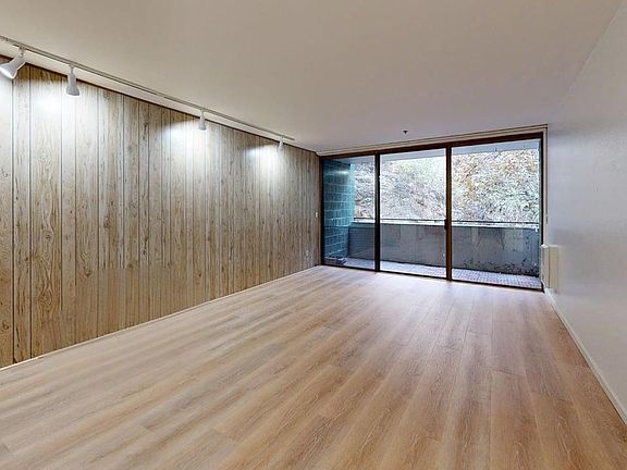 2nd image of 555 Pierce St APT 334