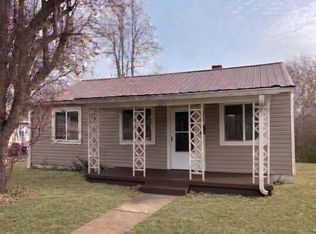 215 Chalmers St, South Boston, VA 24592