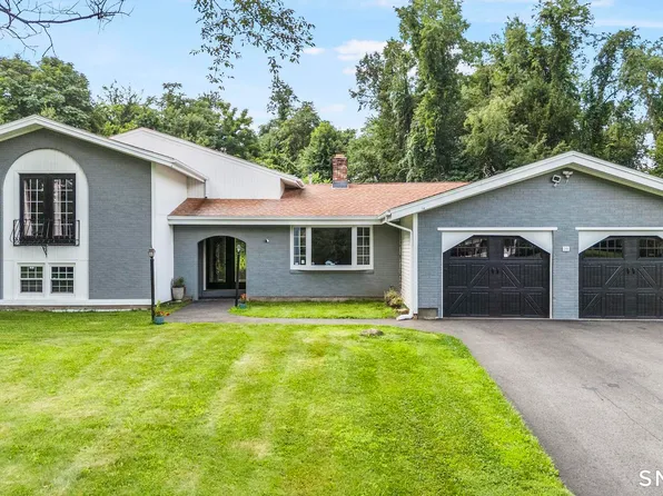 30 Rolling Hills Drive, Meriden, CT 06451