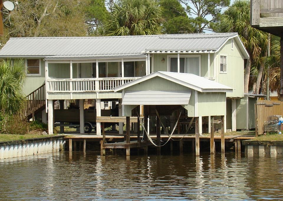 111 W 2nd Ave, Horseshoe Beach, FL 32648 Zillow