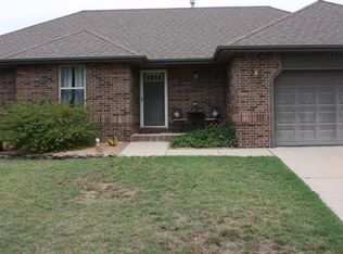 3621 W Village Ter, Springfield, MO 65810