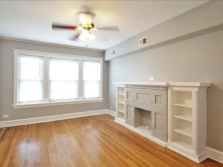 734 Carpenter Ave #3N — Photo 1