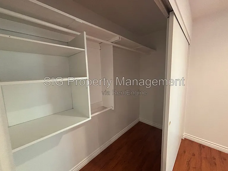 3200 Fairesta St #5 — Photo 24