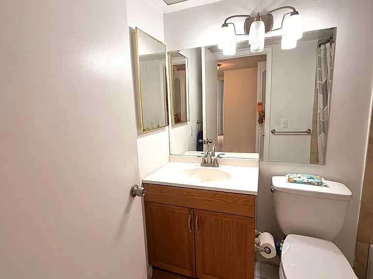 17830 W Dixie Hwy — Photo 10