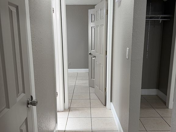 4th image of 202 Zoller St #216