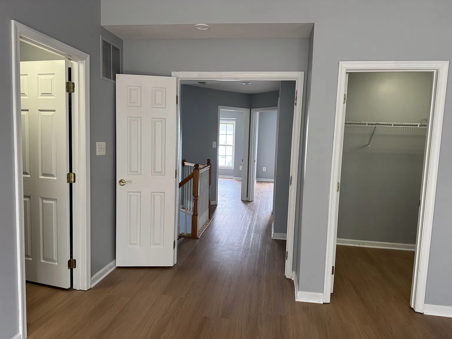 3 bed, 3.5 bath, 2760 sqft, $3,600 — Photo 3