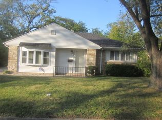 12 Apple Ln, Park Forest, IL 60466