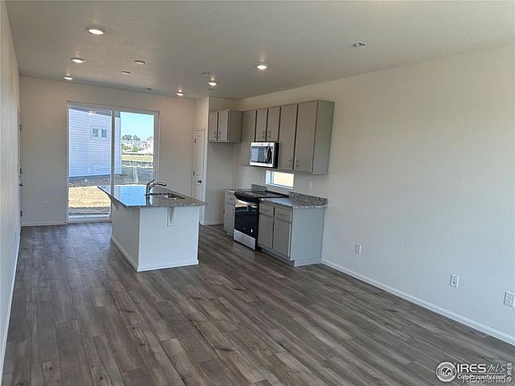 3rd image of 4225 Marblewood Dr