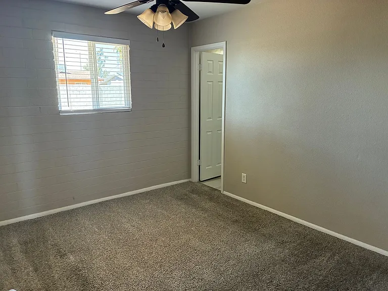 3426 E Hillery Dr — Photo 20