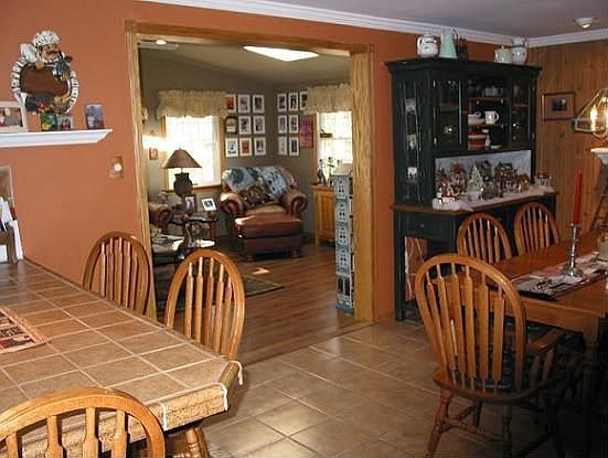 Kitchen to Family Room