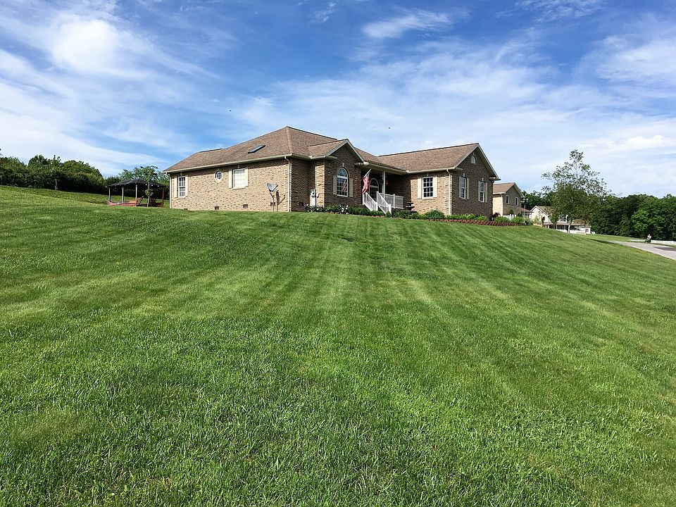 All Brick House/Double Lot