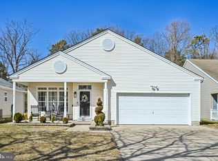 13 Carriage Stop Dr, Berlin, NJ 08009