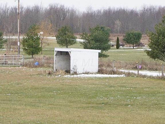 2nd image of 7066 Township Road 195
