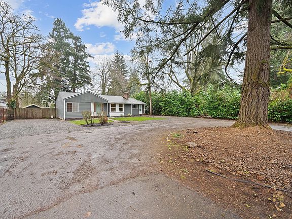 3rd image of 14012 SE River Rd