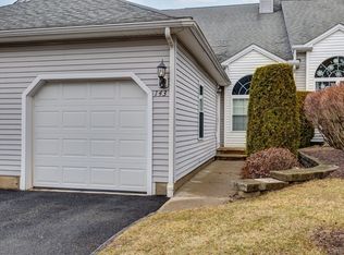 143 Brookfield Ln #143, Agawam, MA 01001