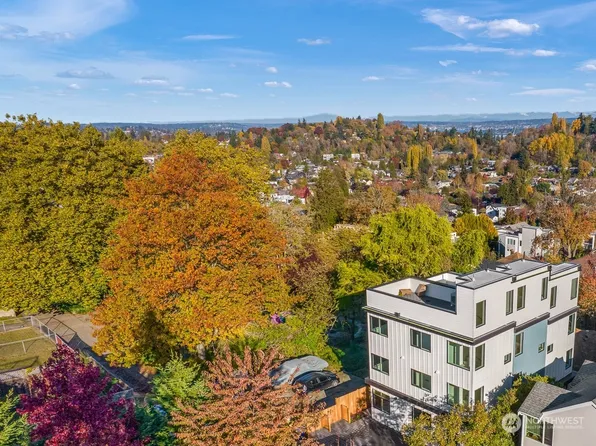 1703 26th Avenue #A, Seattle, WA 98122