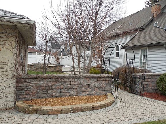 3rd image of 10101 W Lyndale Ave