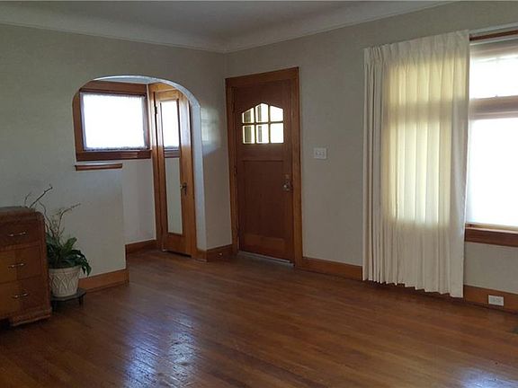 4th image of 4140 W 223rd St