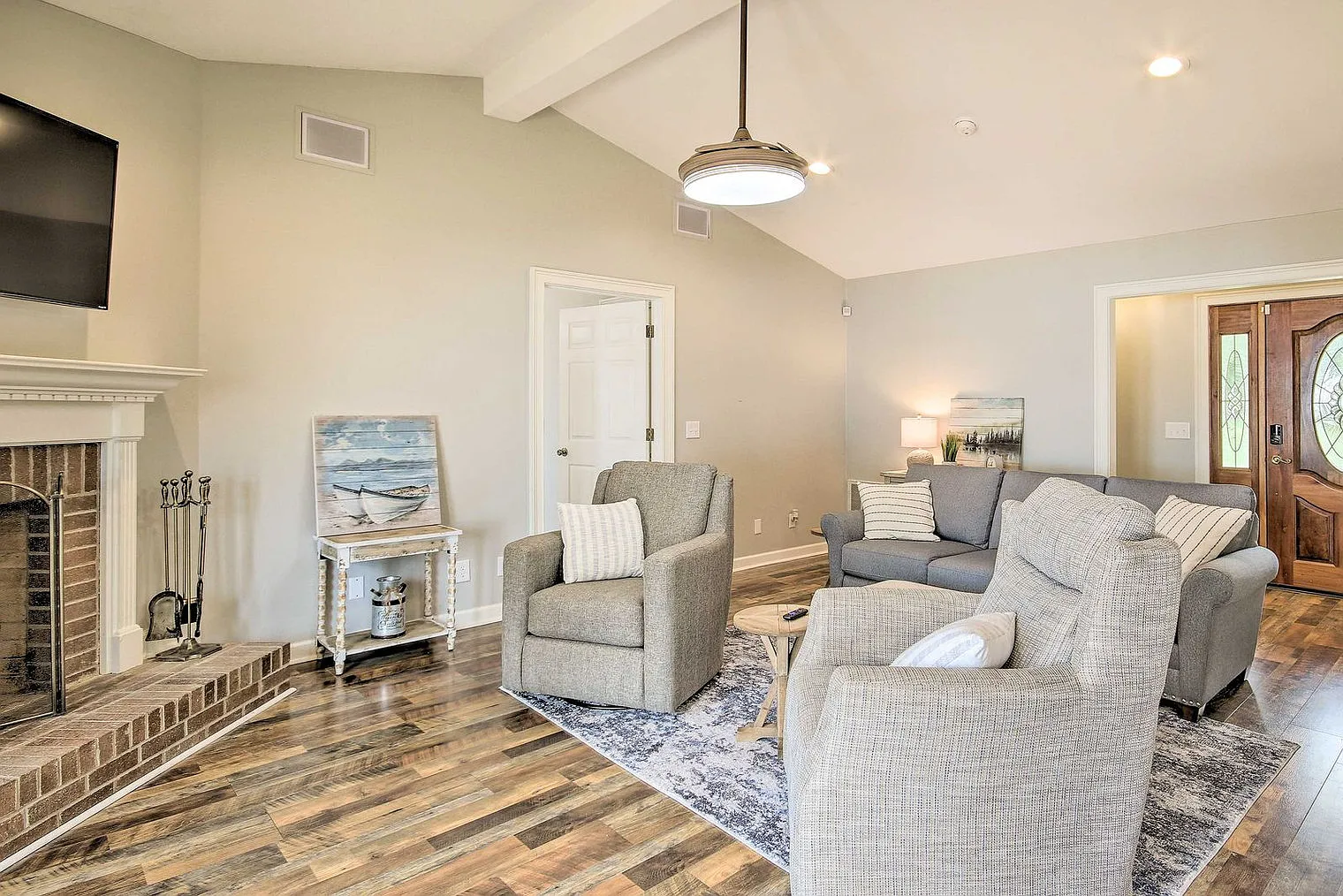 2 bed, 2.0 bath, 1496 sqft, $5,998 — Photo 1