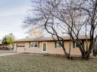 1803 Marsha Ln, Wamego, KS 66547
