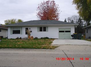 803 W Burnett St, Beaver Dam, WI 53916