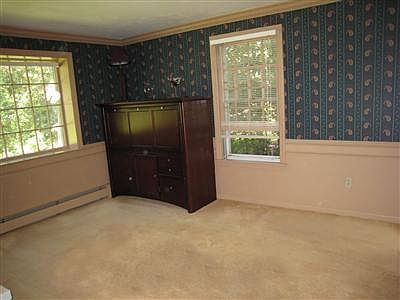 5th image of 33 Holway Drive