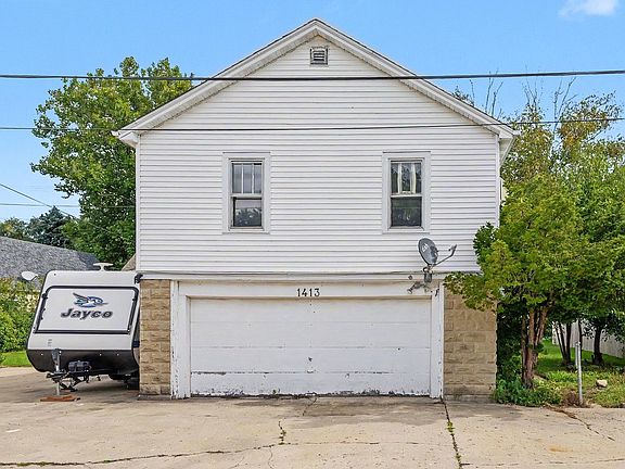 3rd image of 1413 N Richmond Rd