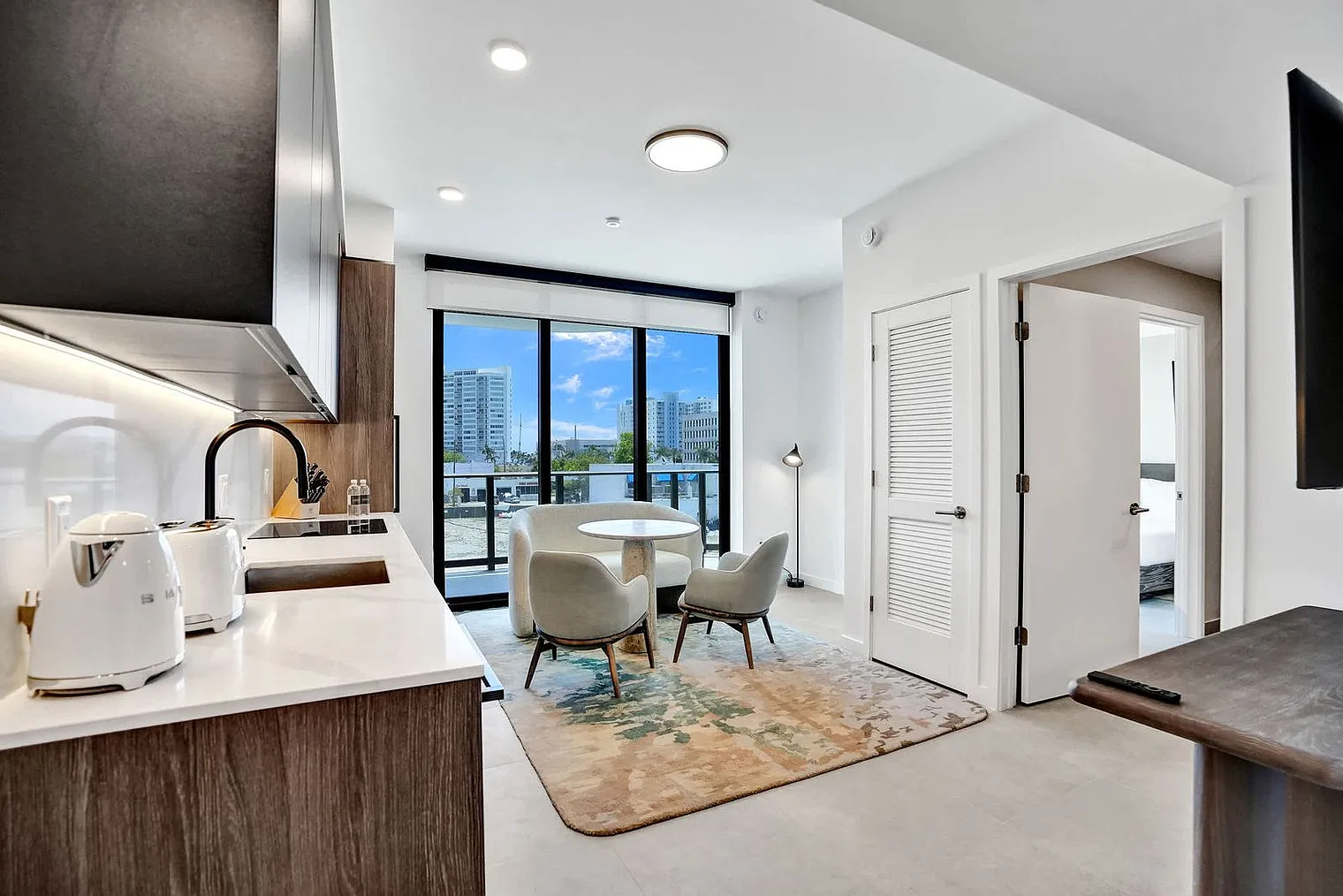 2 bed, 1.0 bath, $6,525 — Photo 1