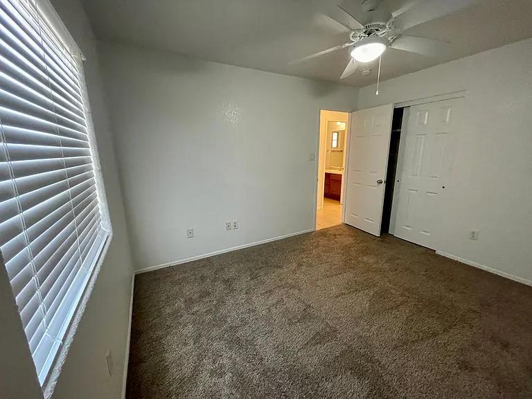 11628 E 27th Pl — Photo 15