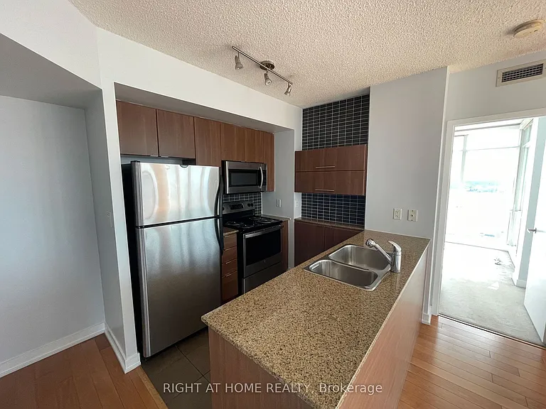 11 Brunel Ct #2615 — Photo 22