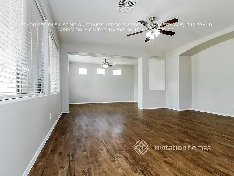 8806 W Gardenia Ave — Photo 8