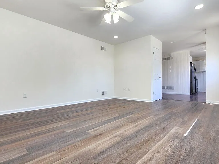 5 Glenwood Dr — Photo 11