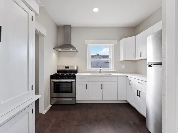 104 N Killingsworth St #3, Portland, OR 97217