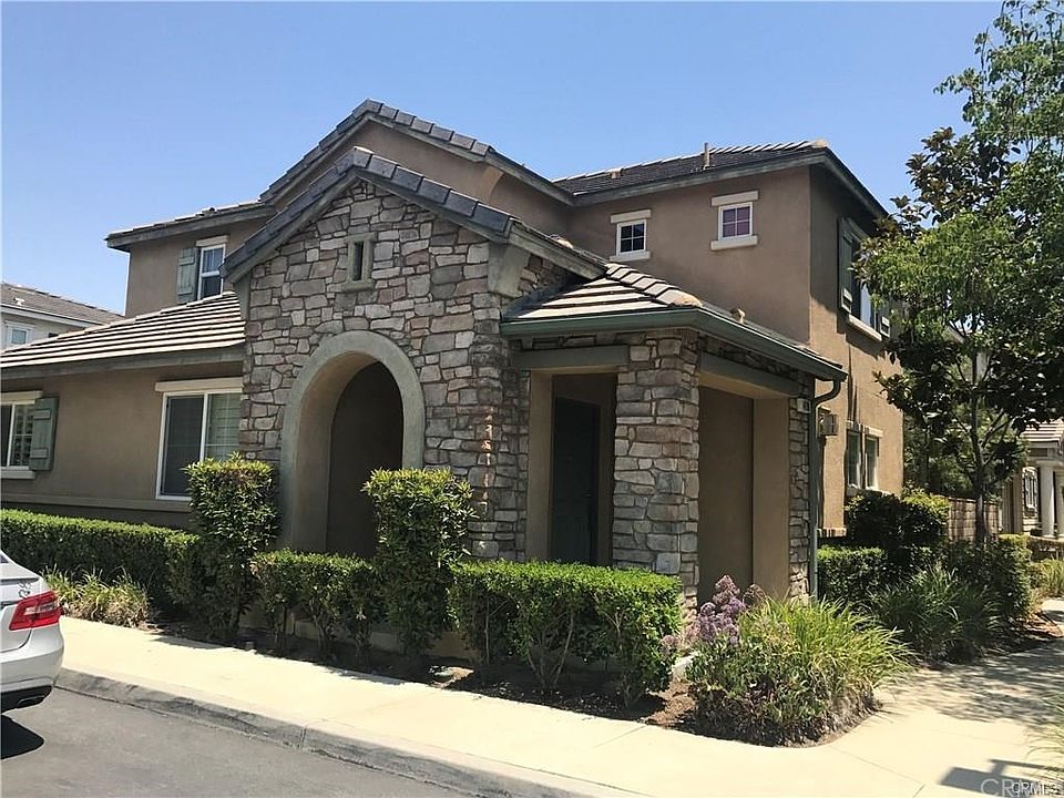 1st image of 410 N Placer Privado #74